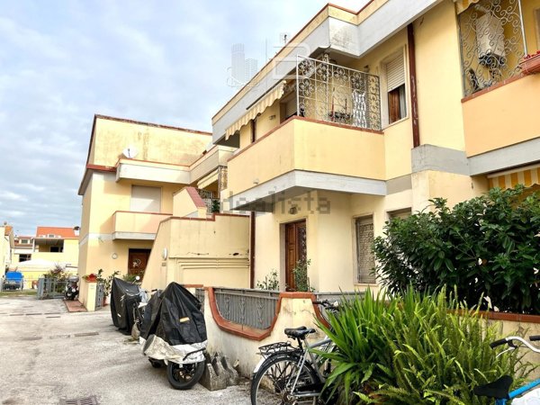 appartamento in vendita a Viareggio in zona Torre del Lago
