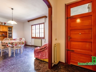 casa indipendente in vendita a Viareggio in zona Torre del Lago