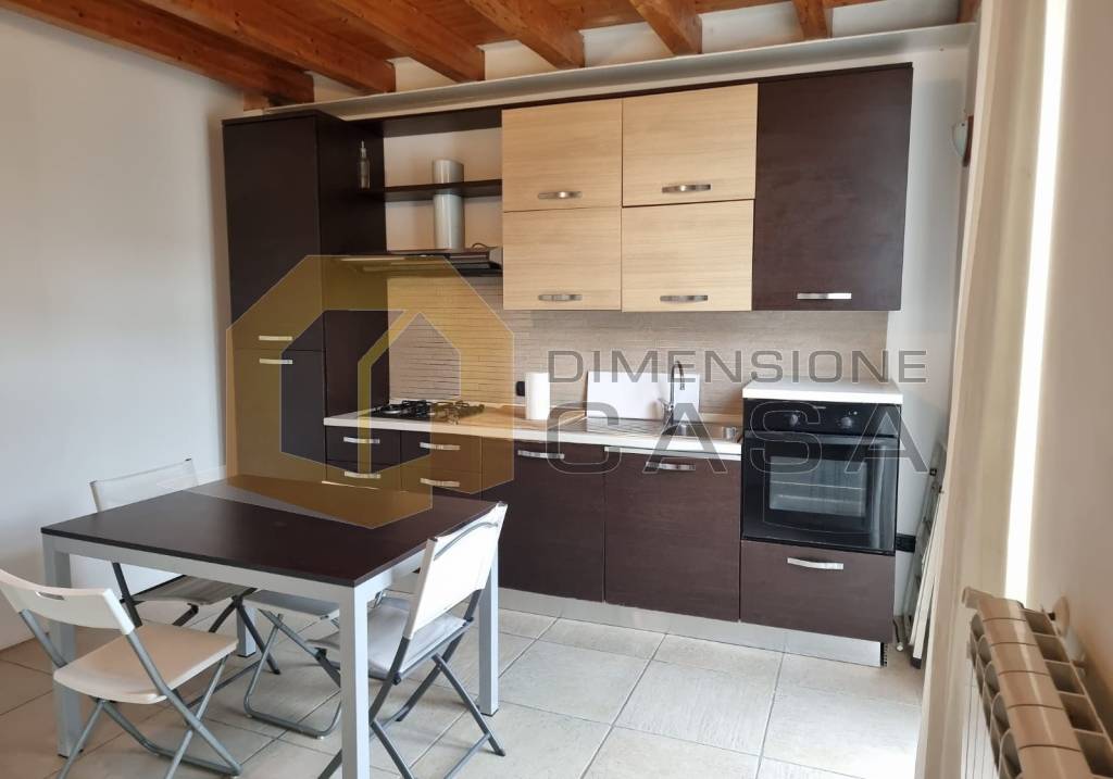 casa indipendente in vendita a Viareggio