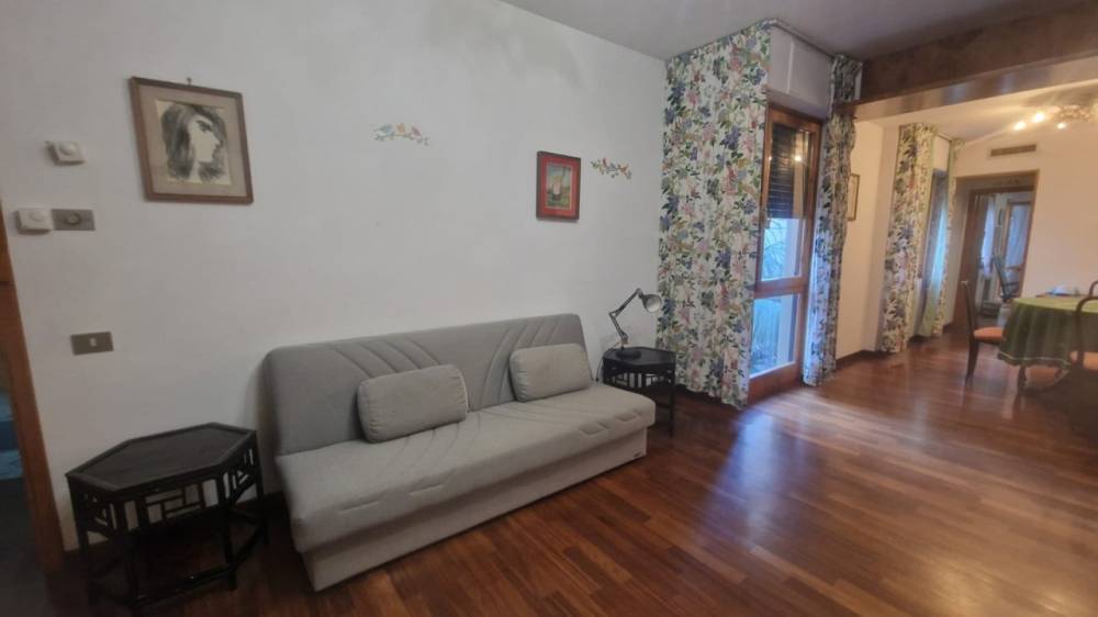 appartamento in vendita a Viareggio