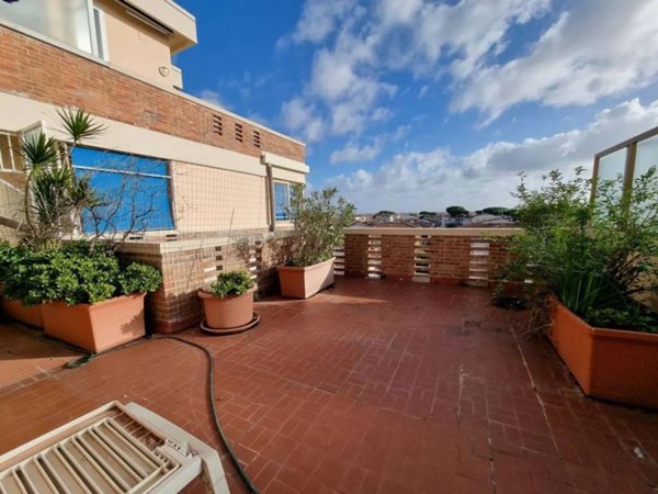 appartamento in vendita a Viareggio in zona Don Bosco