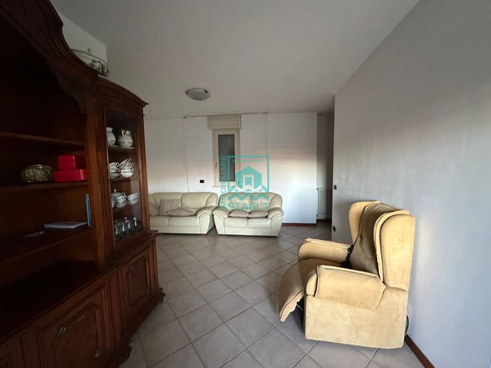 appartamento in vendita a Viareggio in zona Marco Polo
