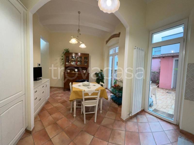casa indipendente in vendita a Viareggio in zona Centro Storico