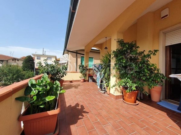 casa indipendente in vendita a Viareggio in zona Migliarina