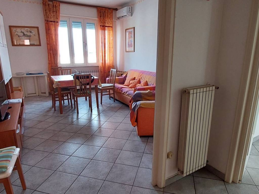 appartamento in vendita a Viareggio in zona Marco Polo