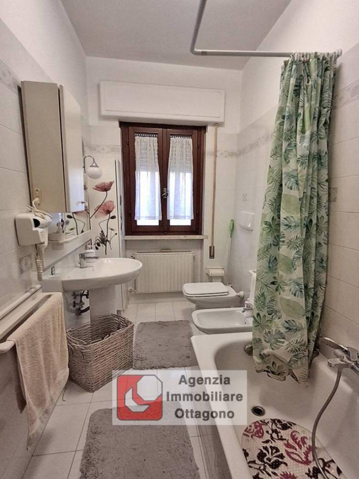 casa indipendente in vendita a Viareggio in zona Marco Polo