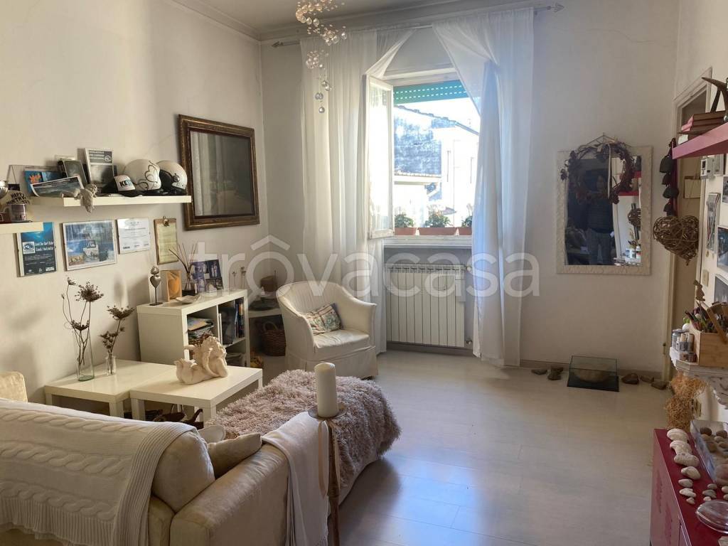appartamento in vendita a Viareggio in zona Centro Storico