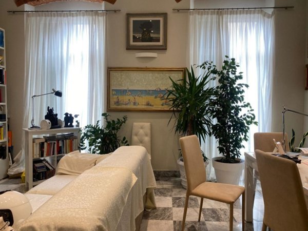 casa indipendente in vendita a Viareggio in zona Centro Storico