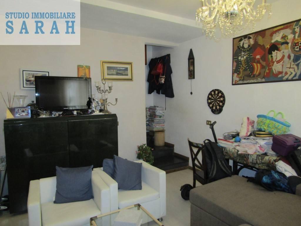 casa indipendente in vendita a Viareggio in zona Centro Storico