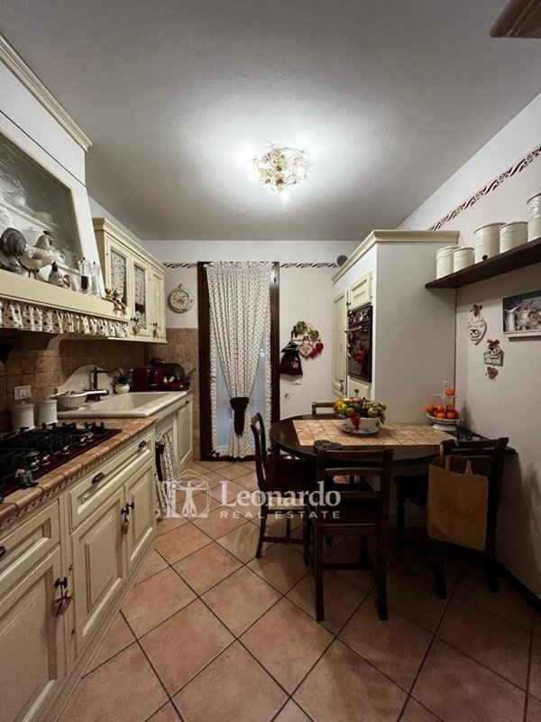 casa indipendente in vendita a Viareggio in zona Campo d'Aviazione