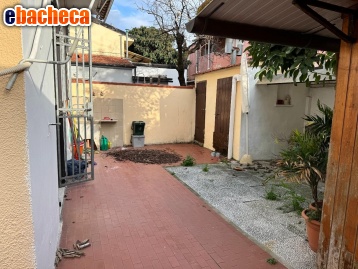 casa indipendente in vendita a Viareggio in zona Don Bosco