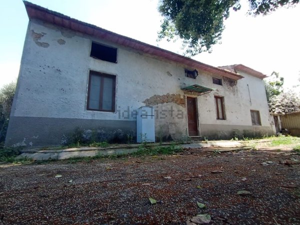 casa indipendente in vendita a Viareggio