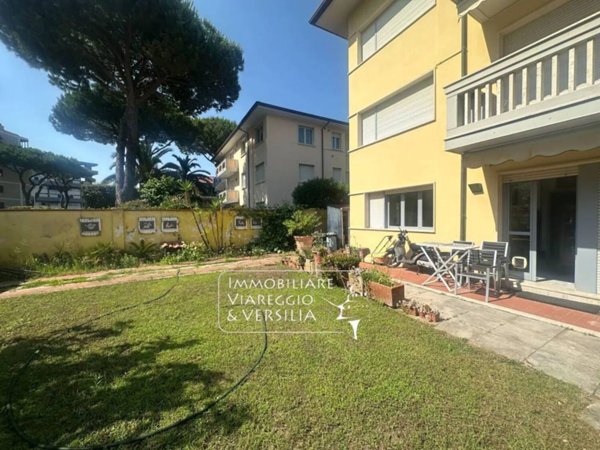 appartamento in vendita a Viareggio
