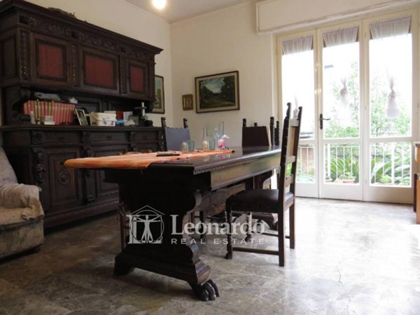 casa indipendente in vendita a Viareggio in zona Campo d'Aviazione