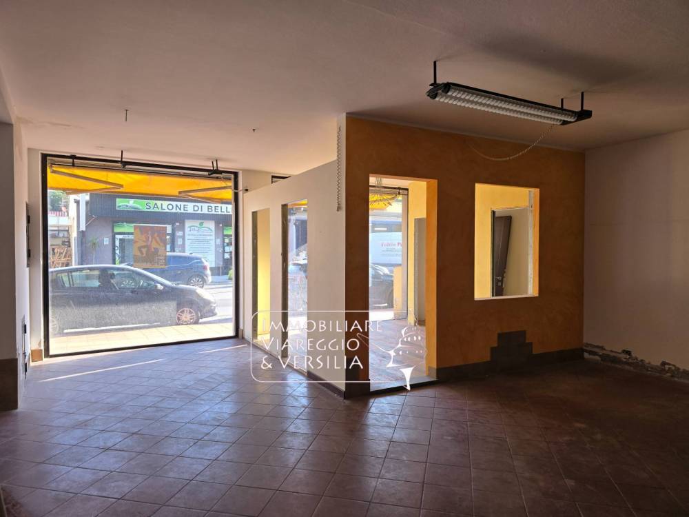 ufficio in vendita a Viareggio