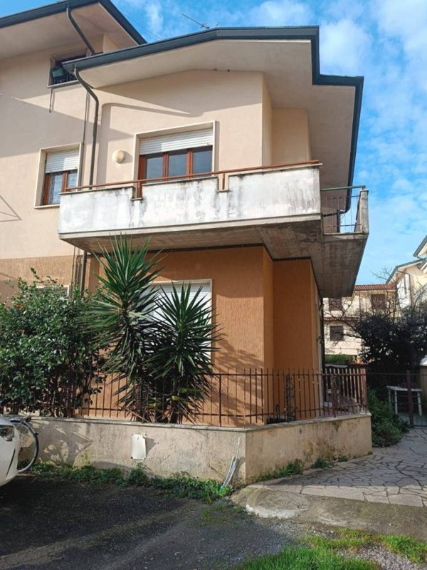 appartamento in vendita a Viareggio