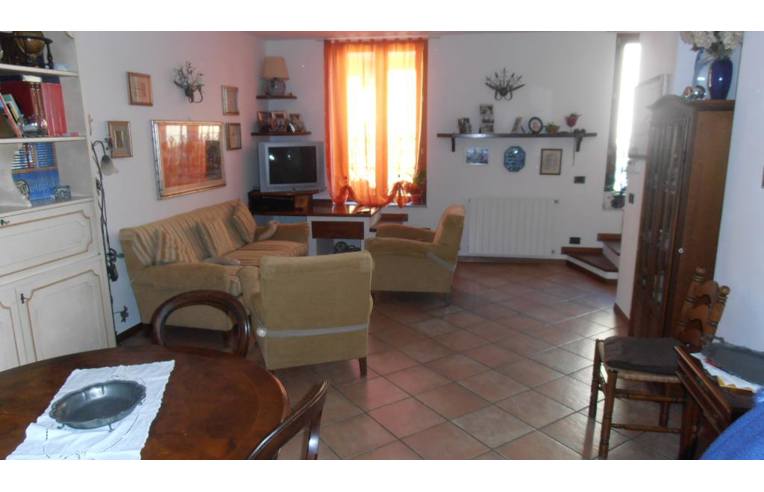 casa indipendente in vendita a Viareggio