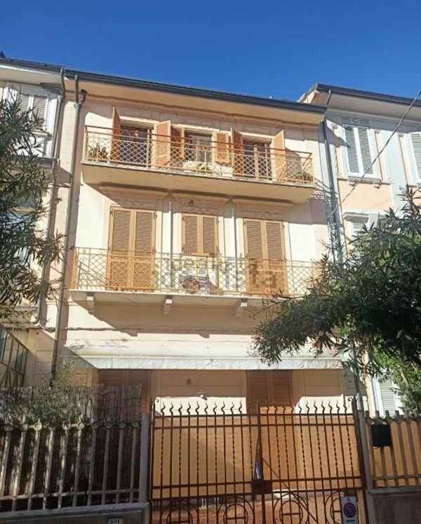 appartamento in vendita a Viareggio