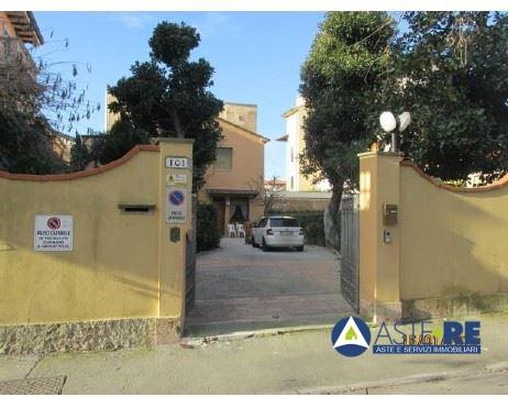 appartamento in vendita a Viareggio