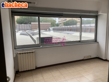 ufficio in vendita a Viareggio
