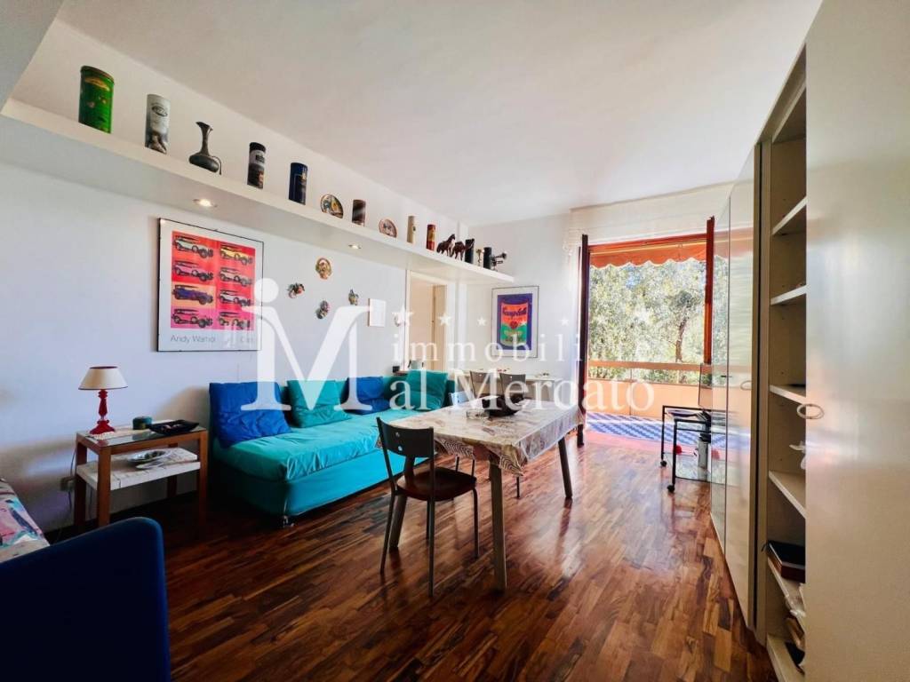 appartamento in vendita a Viareggio in zona Torre del Lago