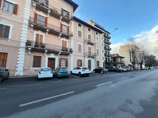appartamento in vendita a Viareggio