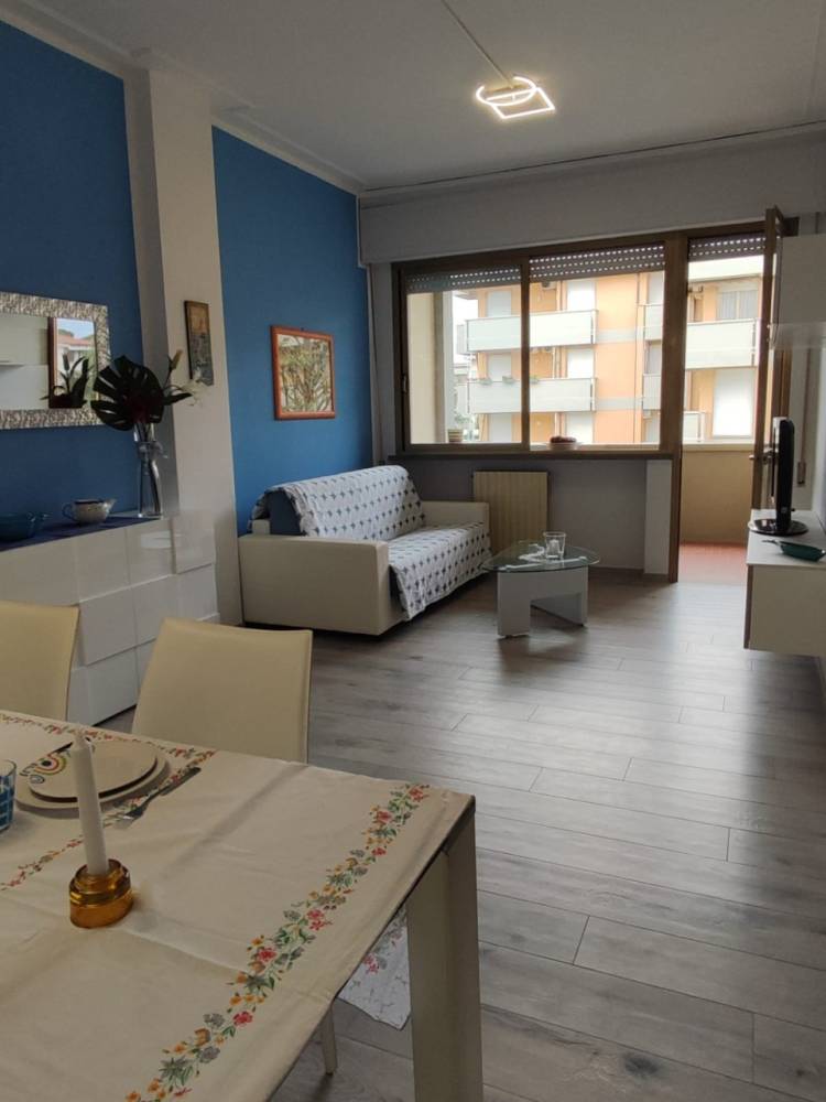 appartamento in vendita a Viareggio in zona Don Bosco