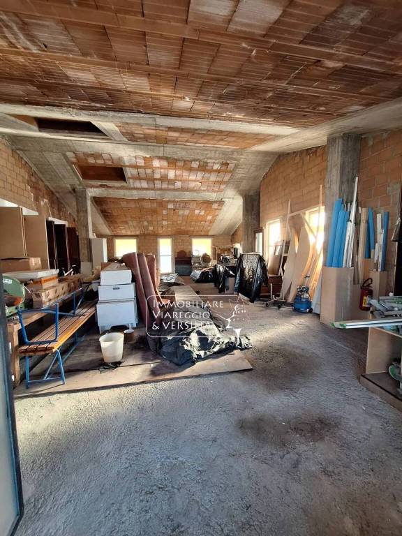 appartamento in vendita a Viareggio