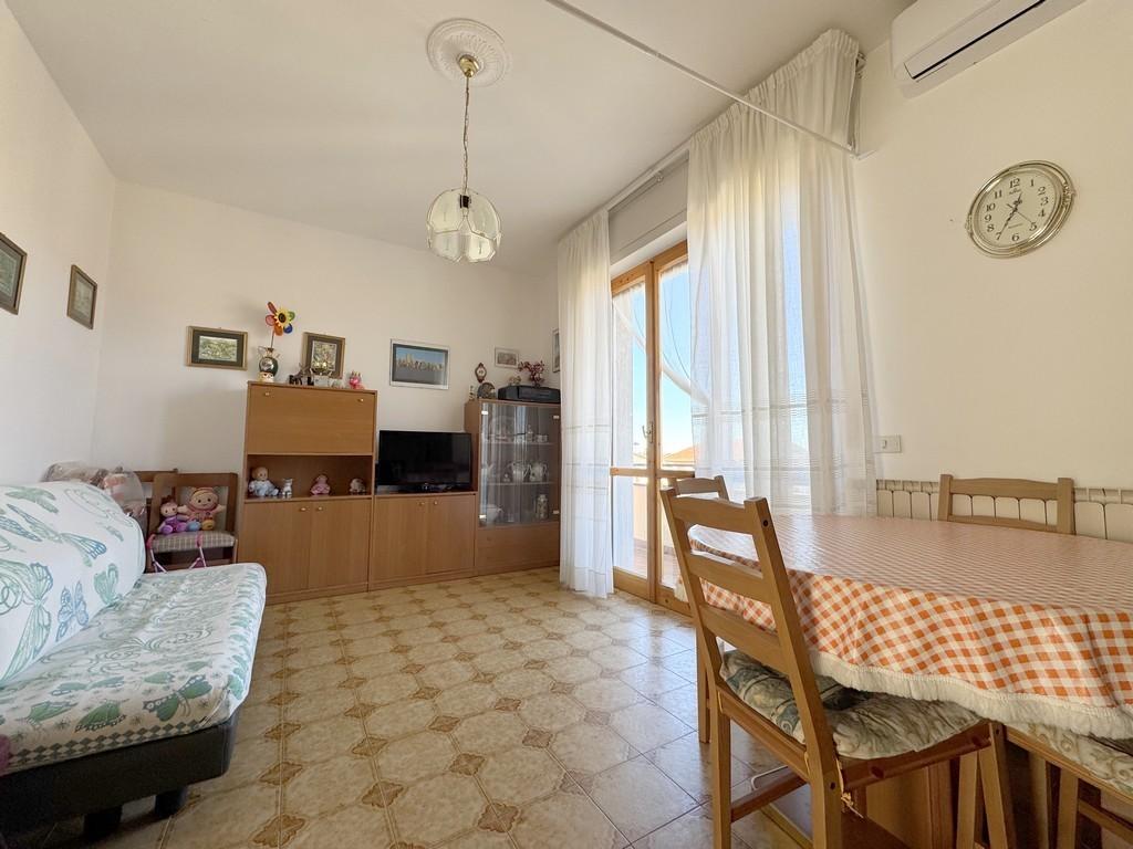 appartamento in vendita a Viareggio in zona Torre del Lago