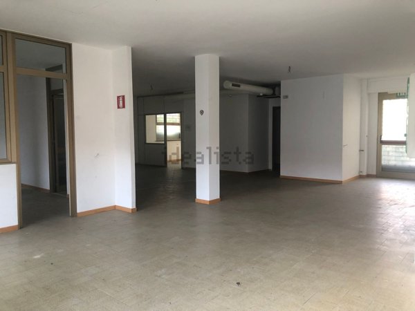 casa indipendente in vendita a Viareggio