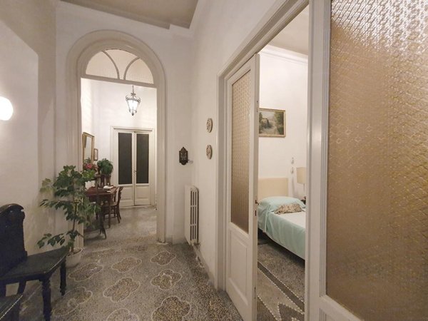casa indipendente in vendita a Viareggio