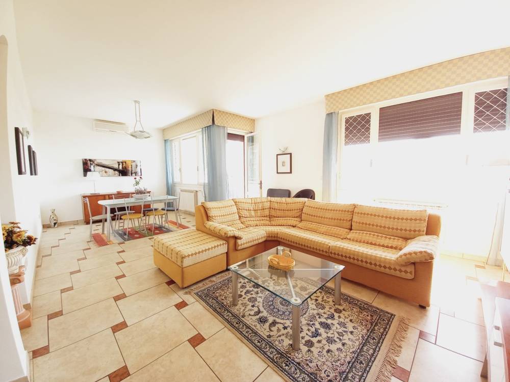 appartamento in vendita a Viareggio