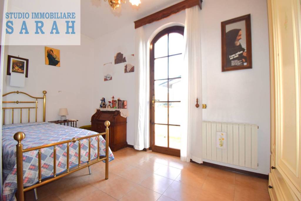 casa indipendente in vendita a Viareggio in zona Torre del Lago