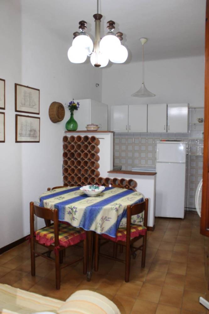 casa indipendente in vendita a Viareggio