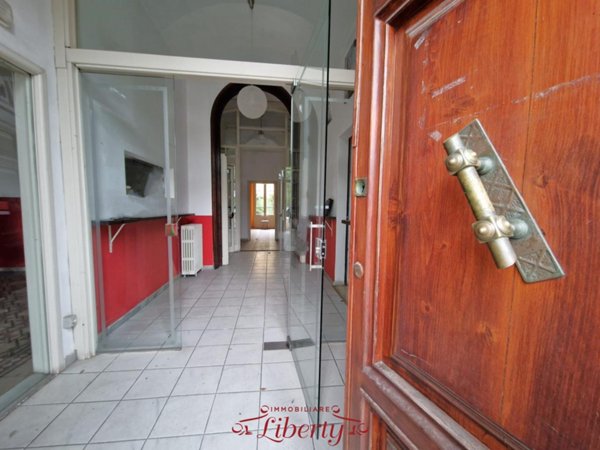 casa indipendente in vendita a Viareggio