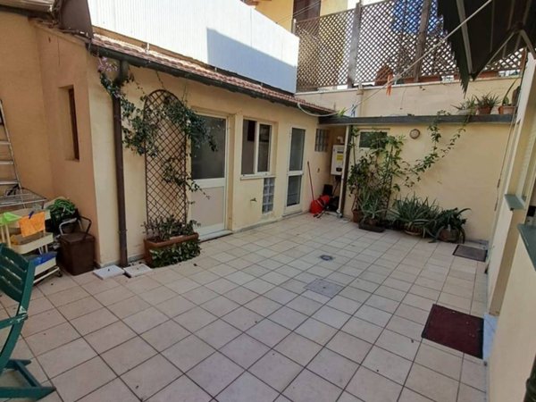 casa indipendente in vendita a Viareggio in zona Centro Storico