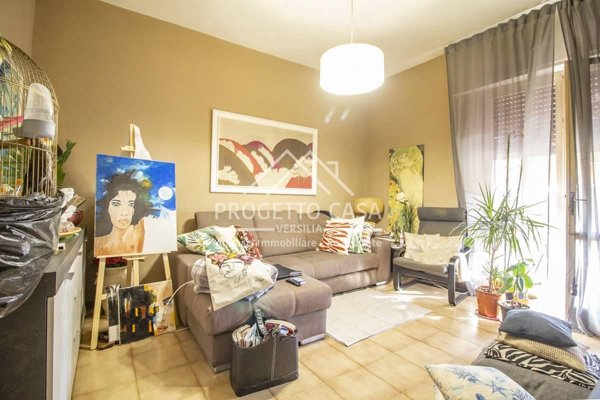 appartamento in vendita a Viareggio in zona Migliarina