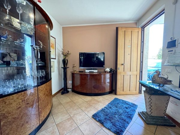 appartamento in vendita a Viareggio in zona Torre del Lago