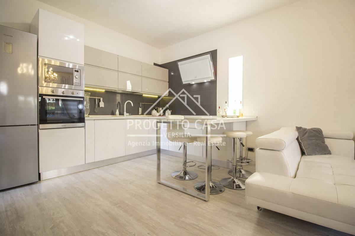 appartamento in vendita a Viareggio in zona Torre del Lago