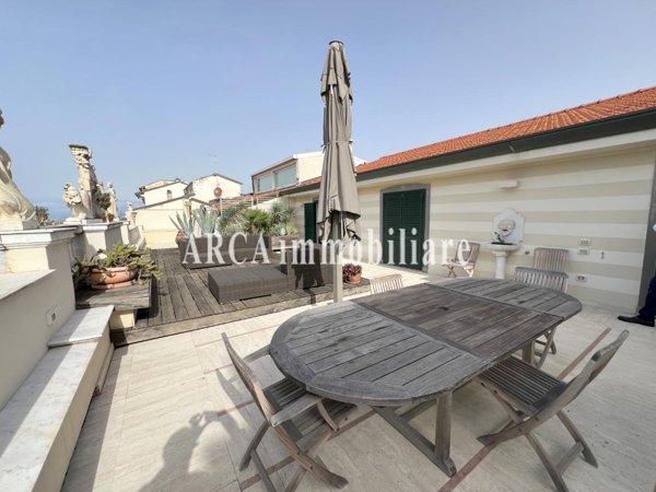 appartamento in vendita a Viareggio