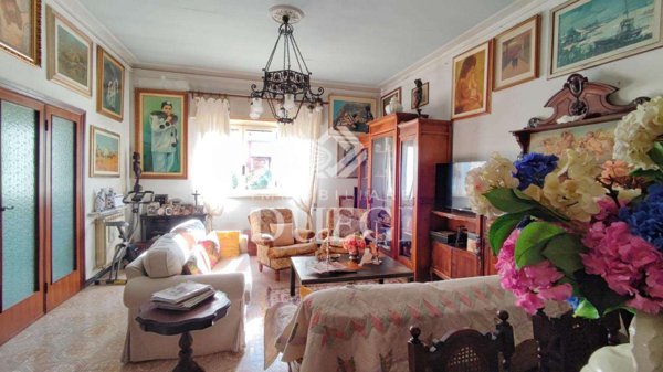 casa indipendente in vendita a Viareggio in zona Campo d'Aviazione