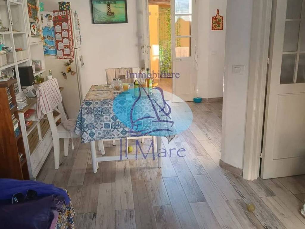 casa indipendente in vendita a Viareggio in zona Centro Storico