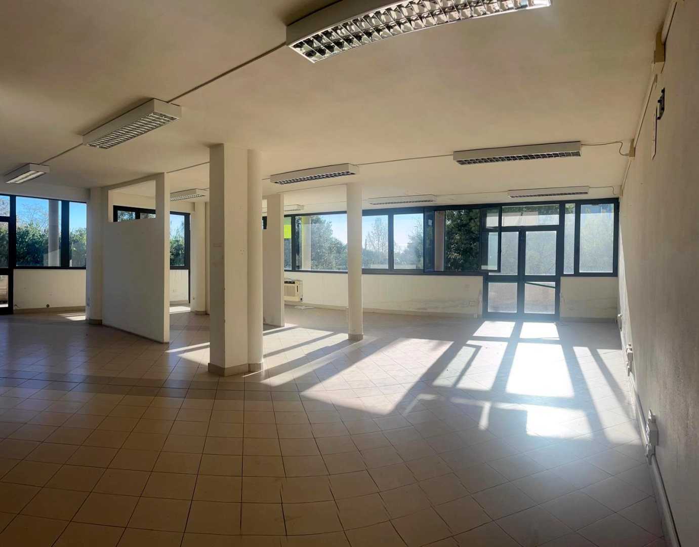 ufficio in vendita a Viareggio
