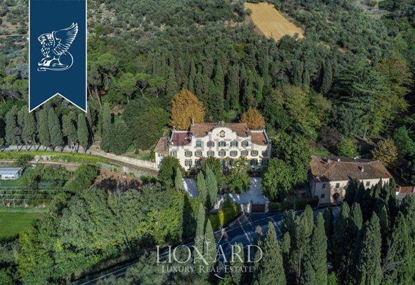 villa in vendita a Viareggio