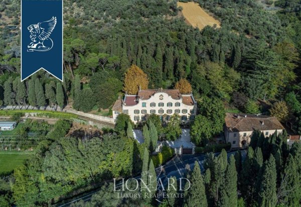 villa in vendita a Viareggio