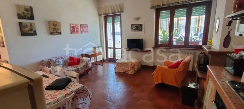 appartamento in vendita a Viareggio in zona Torre del Lago