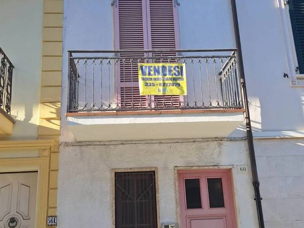 casa indipendente in vendita a Viareggio in zona Centro Storico