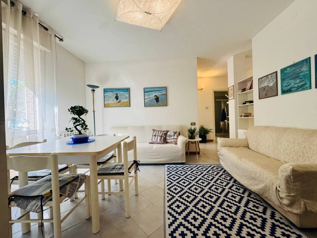 appartamento in vendita a Viareggio