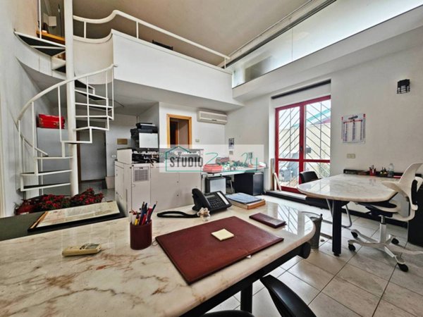 ufficio in vendita a Viareggio