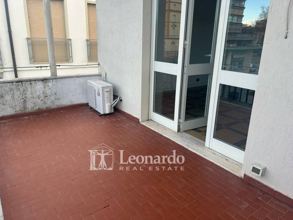 casa indipendente in vendita a Viareggio